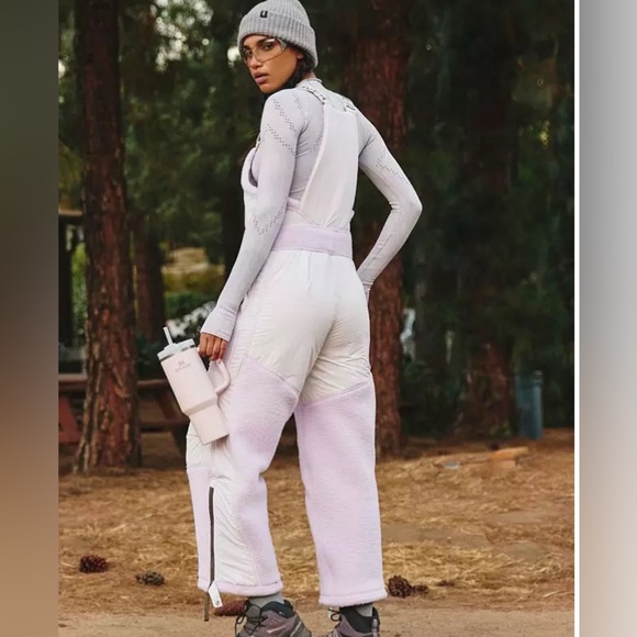 FP Movement Women's Hit The Slopes Overalls Sz Large NWT - Picture 2 of 15